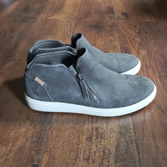 ECCO Soft 7 Women's Nubuck Zip Bootie Grey Size 9M - Picture 1 of 6